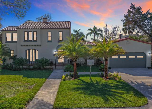 Property at 307 Minorca Ave, St Augustine, FL 32080, 3 beds, 2.5 baths