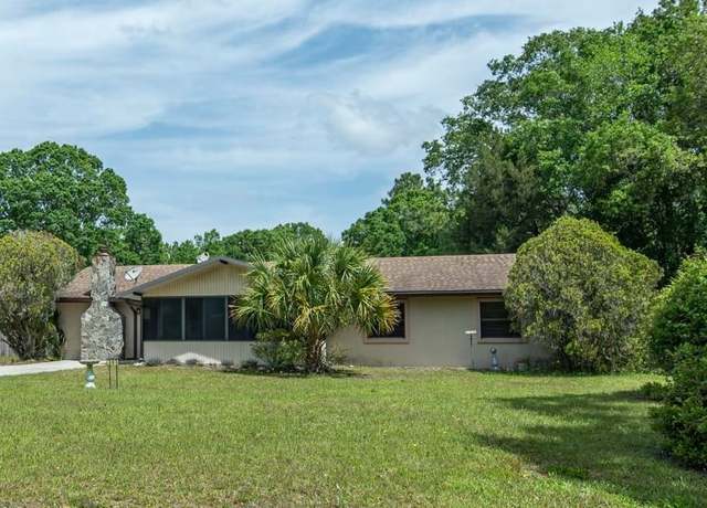 Property at 303 Circle Dr S, St Augustine, FL 32084, 3 beds, 2 baths