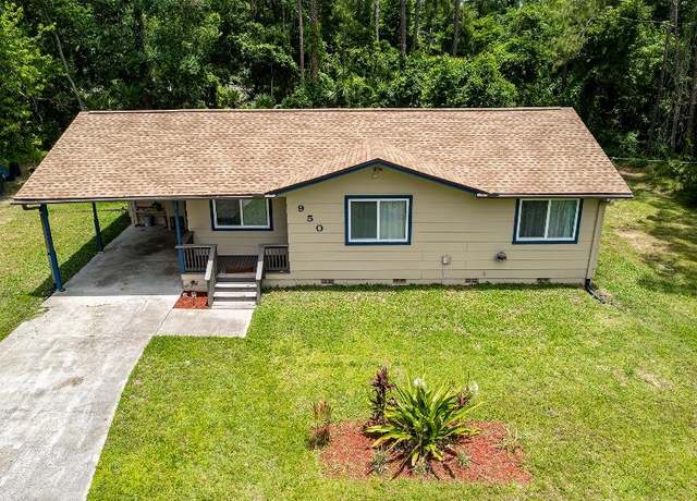 Property at 950 Lee St, St Augustine, FL 32084, 3 beds, 2 baths
