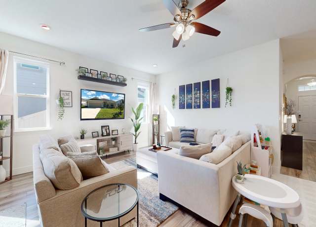 Property at 59 Oakleaf Way, Palm Coast, FL 32137-9803, 4 beds, 2 baths