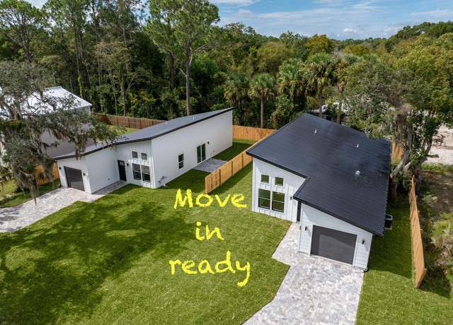 Property at 441 S Woodlawn St, St Augustine, FL 32084, 2 beds, 3 baths