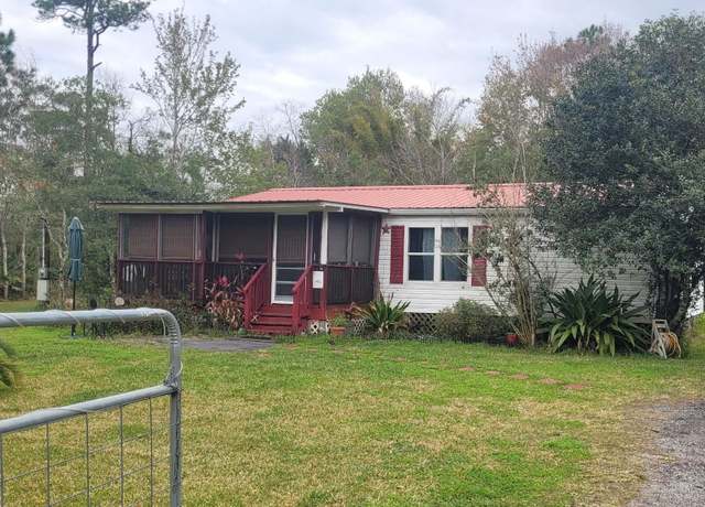 Property at 3180 Green Acres Rd, St Augustine, FL 32084, 2 beds, 2 baths