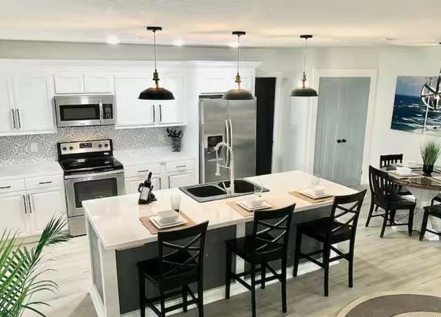 Property at 42 Menendez, St Augustine, FL 32080, 4 beds, 3 baths
