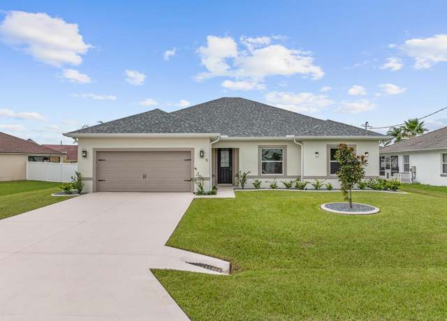 Property at 5 Fifer Ln, Palm Coast, FL 32137, 3 beds, 2 baths