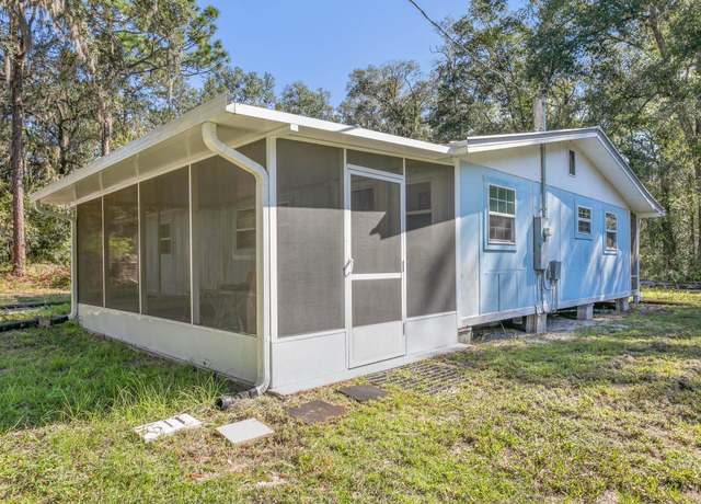 Property at 112 Holly Dr, Florahome, FL 32140, 3 beds, 1 bath