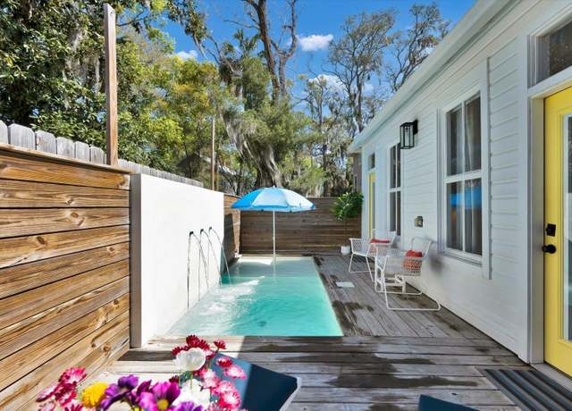 Property at 90 De Haven St, St Augustine, FL 32084, 2 beds, 2 baths
