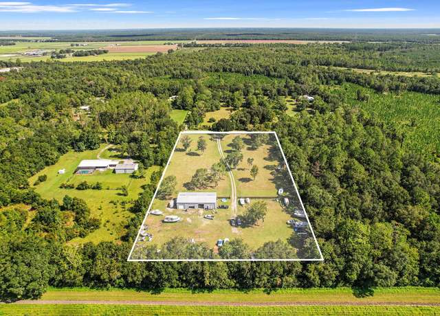 Property at 6321 Bolling Ln, Elkton, FL 32033, 3 beds, 2 baths