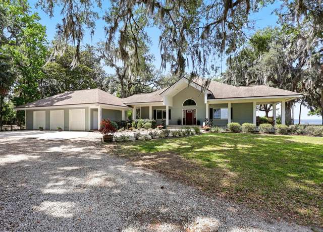 Property at 133 Federal Point Rd, East Palatka, FL 32131, 4 beds, 3 baths
