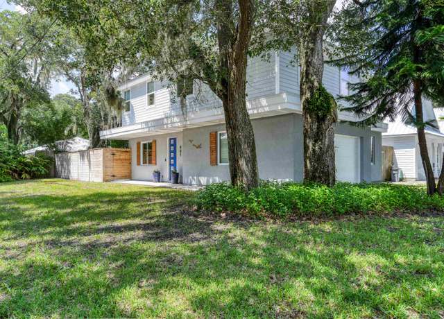 Property at 401 B St, St Augustine, FL 32080, 3 beds, 2.5 baths