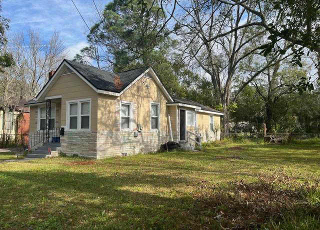 Property at 805 Mackinaw St, Jacksonville, FL 32054, 3 beds, 1 bath