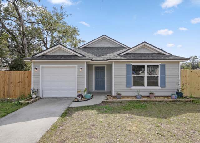 Property at 2403 Edgemoor St, Palatka, FL 32177, 4 beds, 2 baths