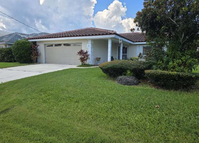 Property at 15 Collingwood Ln, Palm Coast, FL 32137, 3 beds, 2 baths