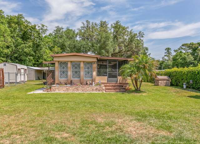 Property at 227 Spec Ln, Crescent City, FL 32112, 2 beds, 1 bath