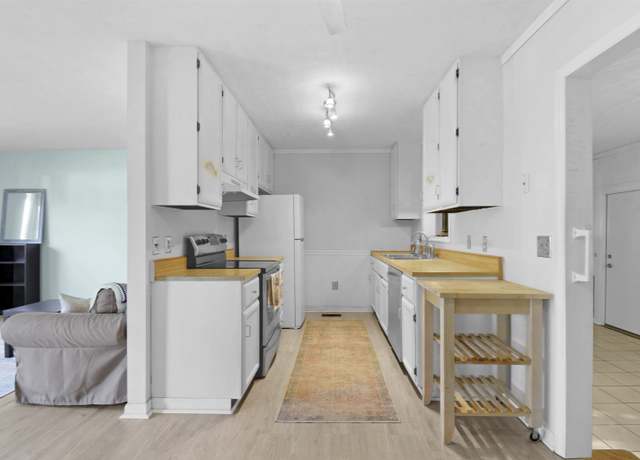 Property at 215 Argonaut, FL 32086, 3 beds, 2 baths