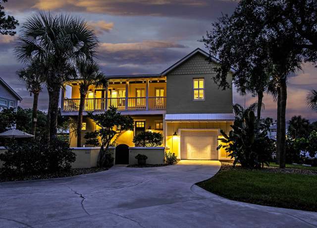 Property at 312 Amelia Ct, St Augustine, FL 32080, 3 beds, 2.5 baths