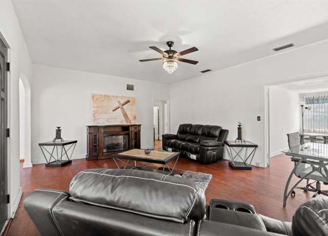 Property at 1919 Crill Ave, Palatka, FL 32177, 3 beds, 2 baths