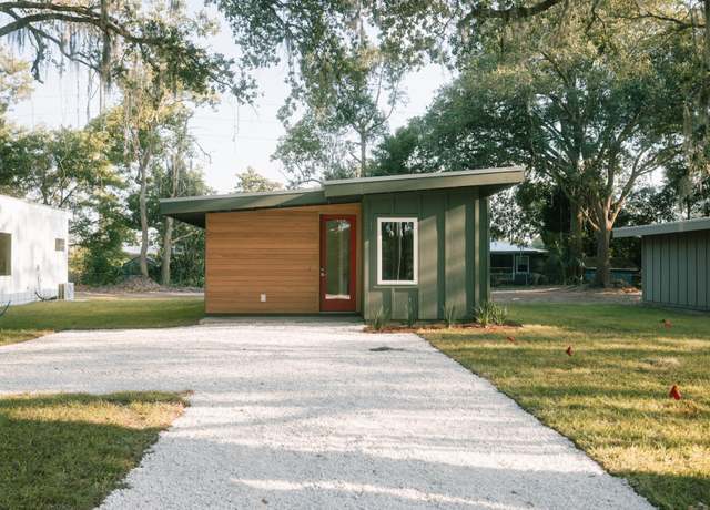 Property at 118 E Manson Rd, Hastings, FL 32145, 2 beds, 2 baths