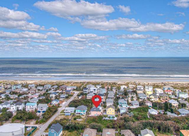 Property at 5025 Alta Vista Ave, St Augustine, FL 32080, 4 beds, 3 baths