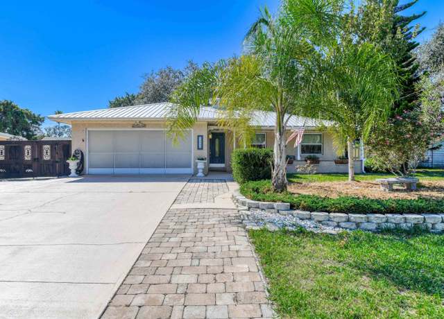 Property at 263 Boulevard Des Pins, St Augustine, FL 32080, 3 beds, 2 baths