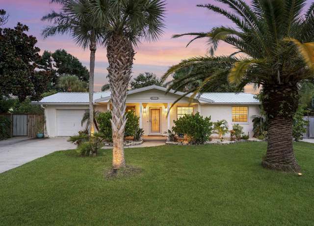 Property at 5436 4th St, St Augustine, FL 32080, 4 beds, 2 baths