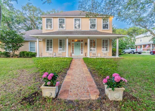 Property at 4240 Myrtle St, St Augustine, FL 32084, 3 beds, 2.5 baths
