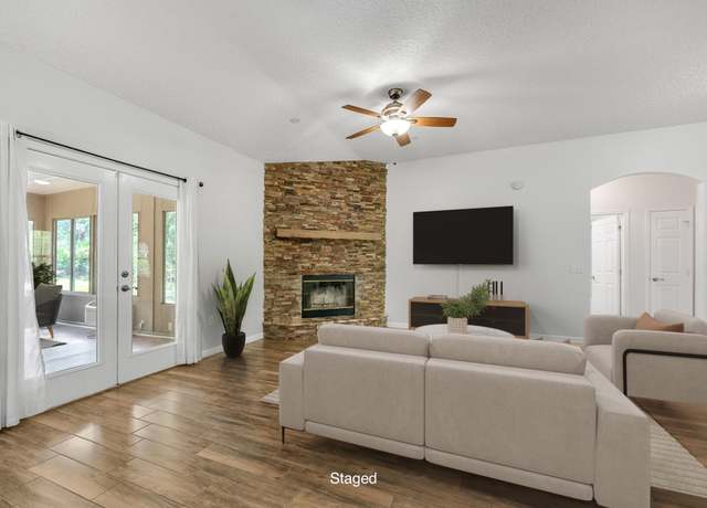 Property at 5827 Green Rd, Middleburg, FL 32068, 3 beds, 2.5 baths