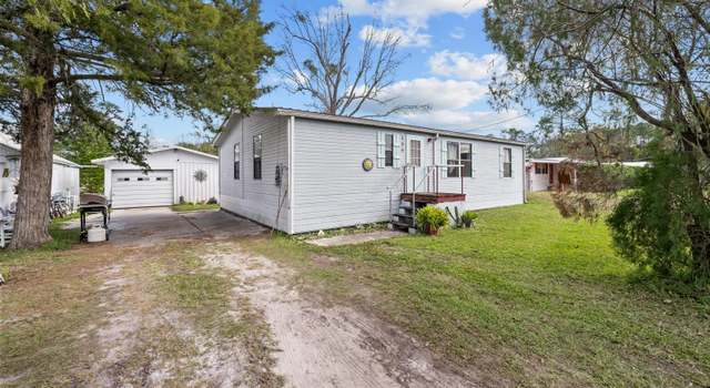 Photo of 106 Lake Ln, Crescent City, FL 32112