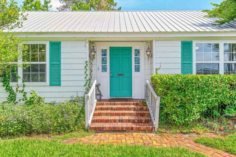 Photo of 18 Ocean Ave St Augustine, FL 32084