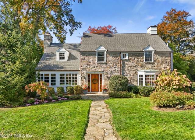 Property at 45 Wesskum Wood Rd, Riverside, CT 06878, 4 beds, 4.5 baths