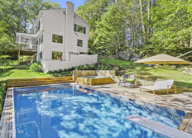 Property at 979 Lake Ave, Greenwich, CT 06831, 5 beds, 4.5 baths