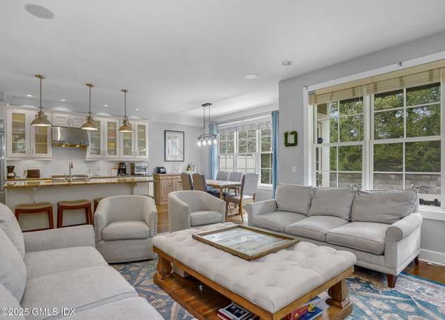 Property at 77 Havemeyer Ln #53, Stamford, CT 06902, 4 beds, 3.5 baths