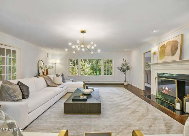 Property at 8 Tinker Ln, Greenwich, CT 06830, 6 beds, 6.5 baths