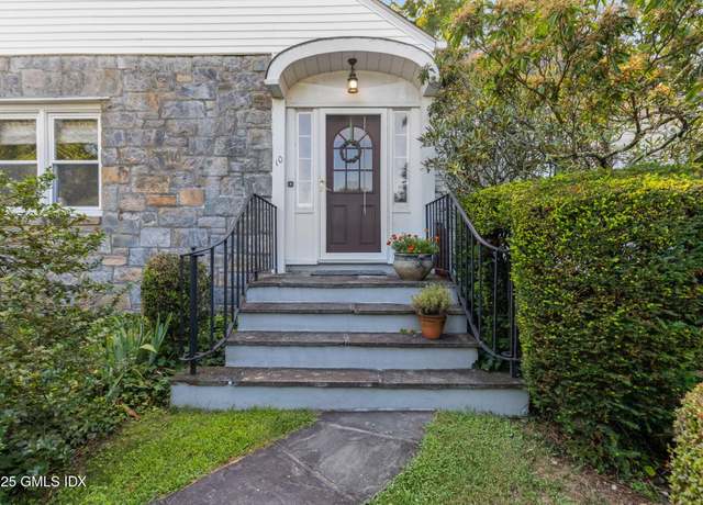 Property at 10 Pilgrim Dr, Greenwich, CT 06831, 3 beds, 2 baths