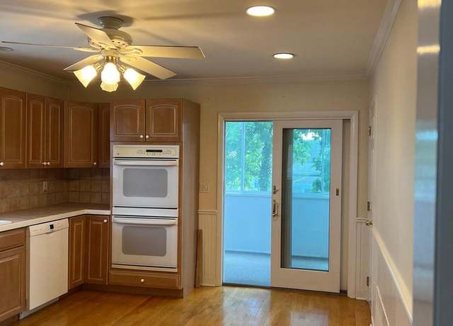 Property at 12 Artic St, Greenwich, CT 06830, 4 beds, 1 bath