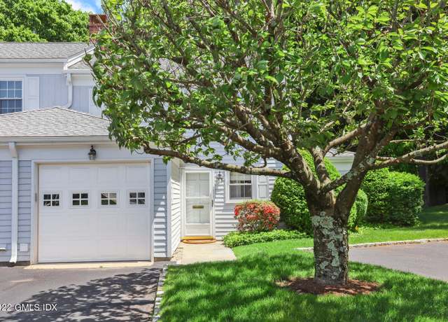 Property at 17 Le Grande Ave #7, Greenwich, CT 06830, 3 beds, 2.5 baths