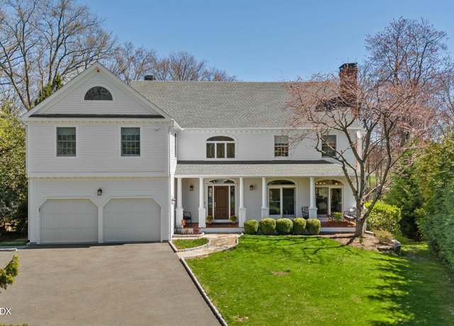 Property at 7 Gisborne Pl, Old Greenwich, CT 06870, 7 beds, 6.5 baths