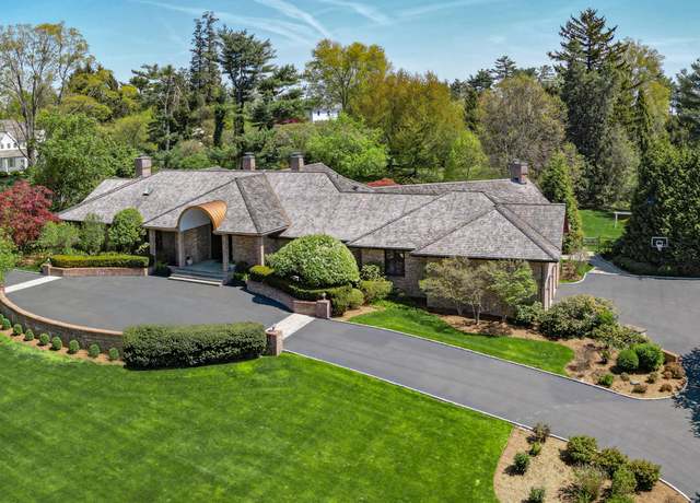 Property at 386 North St, Greenwich, CT 06830, 5 beds, 8 baths