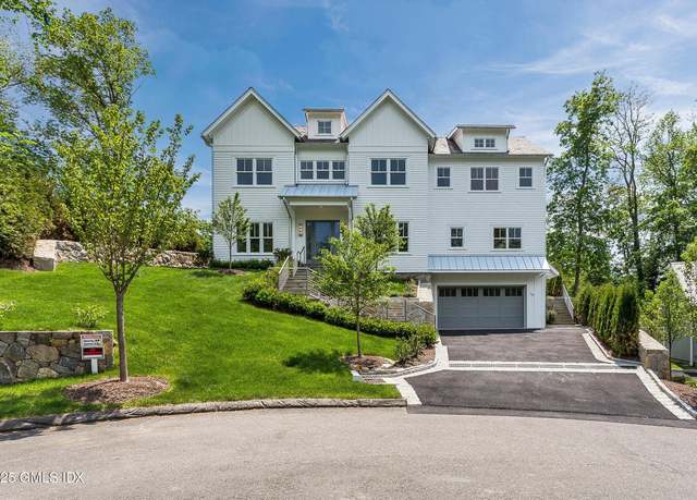 Property at 10 Lakeview Dr, Riverside, CT 06878, 5 beds, 6.5 baths