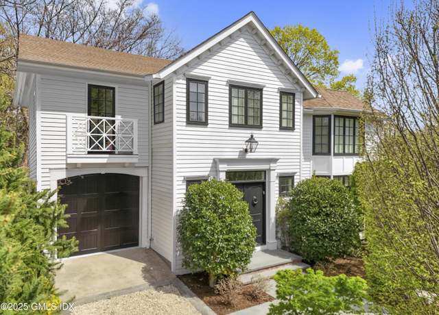 Property at 2 Prescott Ln, Greenwich, CT 06830, 3 beds, 4.5 baths