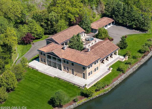Property at 41 Meadow Wood Dr, Greenwich, CT 06830, 6 beds, 7.5 baths