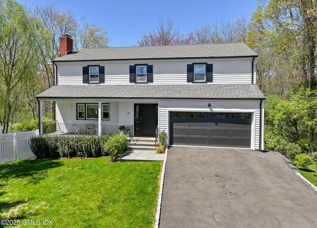 Property at 27 Griffith Rd, Riverside, CT 06878, 4 beds, 2.5 baths