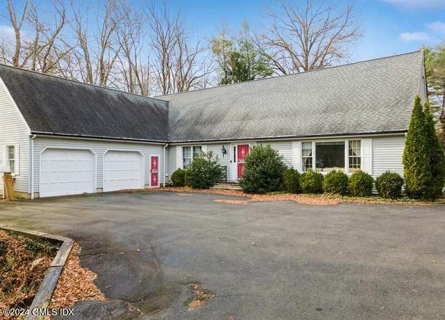 Property at 11 Roberta Ln, Greenwich, CT 06830, 5 beds, 4 baths