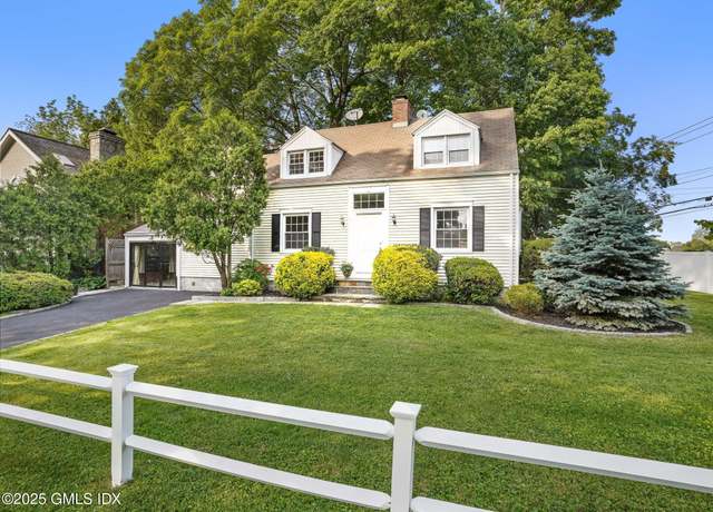 Property at 2 River Ln, Cos Cob, CT 06807, 3 beds, 2 baths