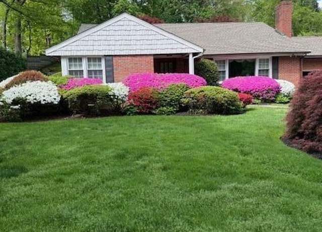 Property at 15 Blind Brook Ln, Greenwich, CT 06831, 3 beds, 2 baths