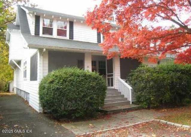 Property at 22 Tomac Ave, Old Greenwich, CT 06870, 6 beds, 4.5 baths