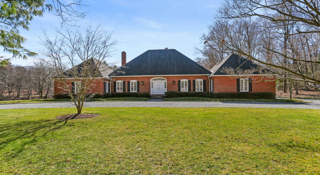 Photo of 164 Clapboard Ridge Rd, Greenwich, CT 06830