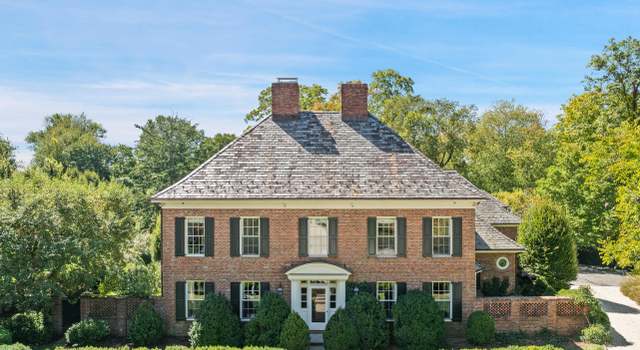 Photo of 202 Round Hill Rd, Greenwich, CT 06831