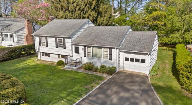 Photo of 103 Sheephill Rd, Riverside, CT 06878
