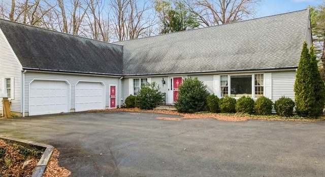 Photo of 11 Roberta Ln, Greenwich, CT 06830