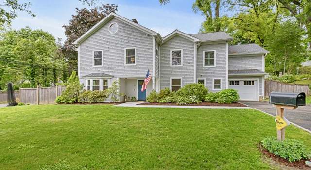 Photo of 15 Macarthur Dr, Old Greenwich, CT 06870